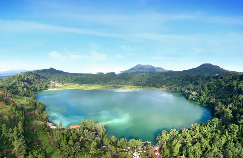 Danau Linow