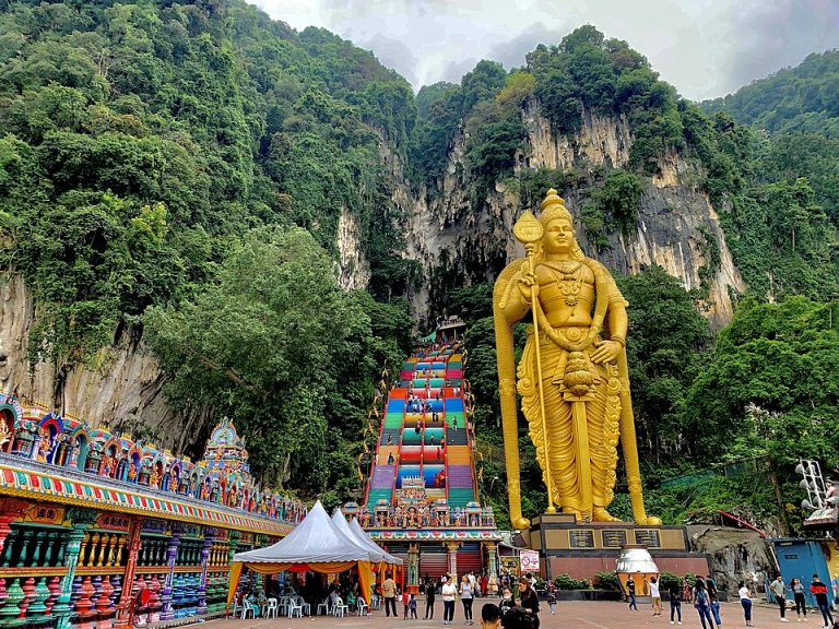 Batu Caves: Keajaiban Wisata Religius Malaysia | INCA Travel