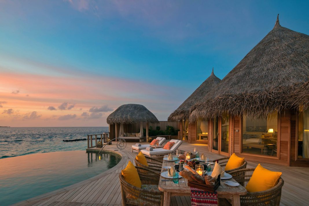 Destinasi Wisata Romantis di Indonesia: Panduan Liburan Cinta Destinasi Wisata Romantis di Indonesia: Panduan Liburan Cinta