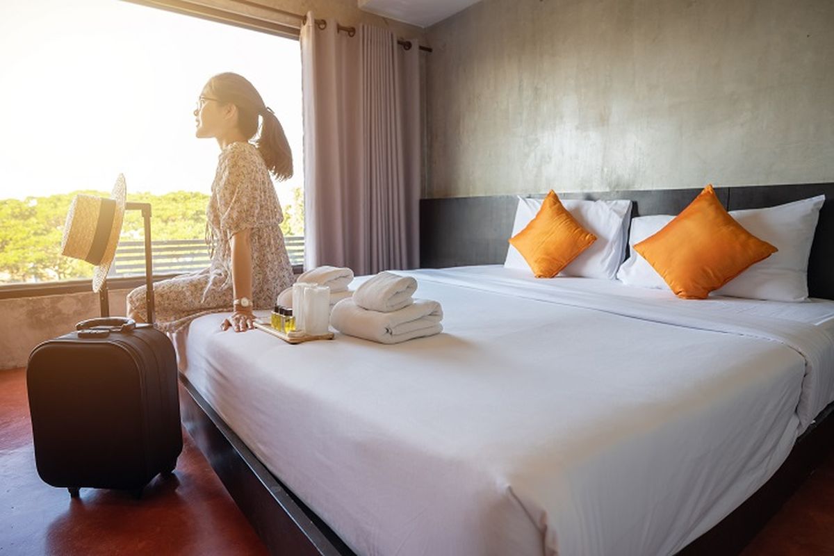 Tren Staycation: Liburan Gak Harus ke Bali Hotel Dekat Rumah
