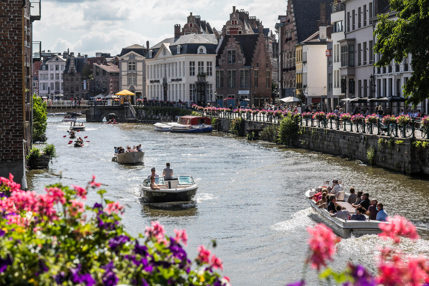Ghent Canals: Beauty and History Flow Together Ghent Canals: Beauty and History Flow Together