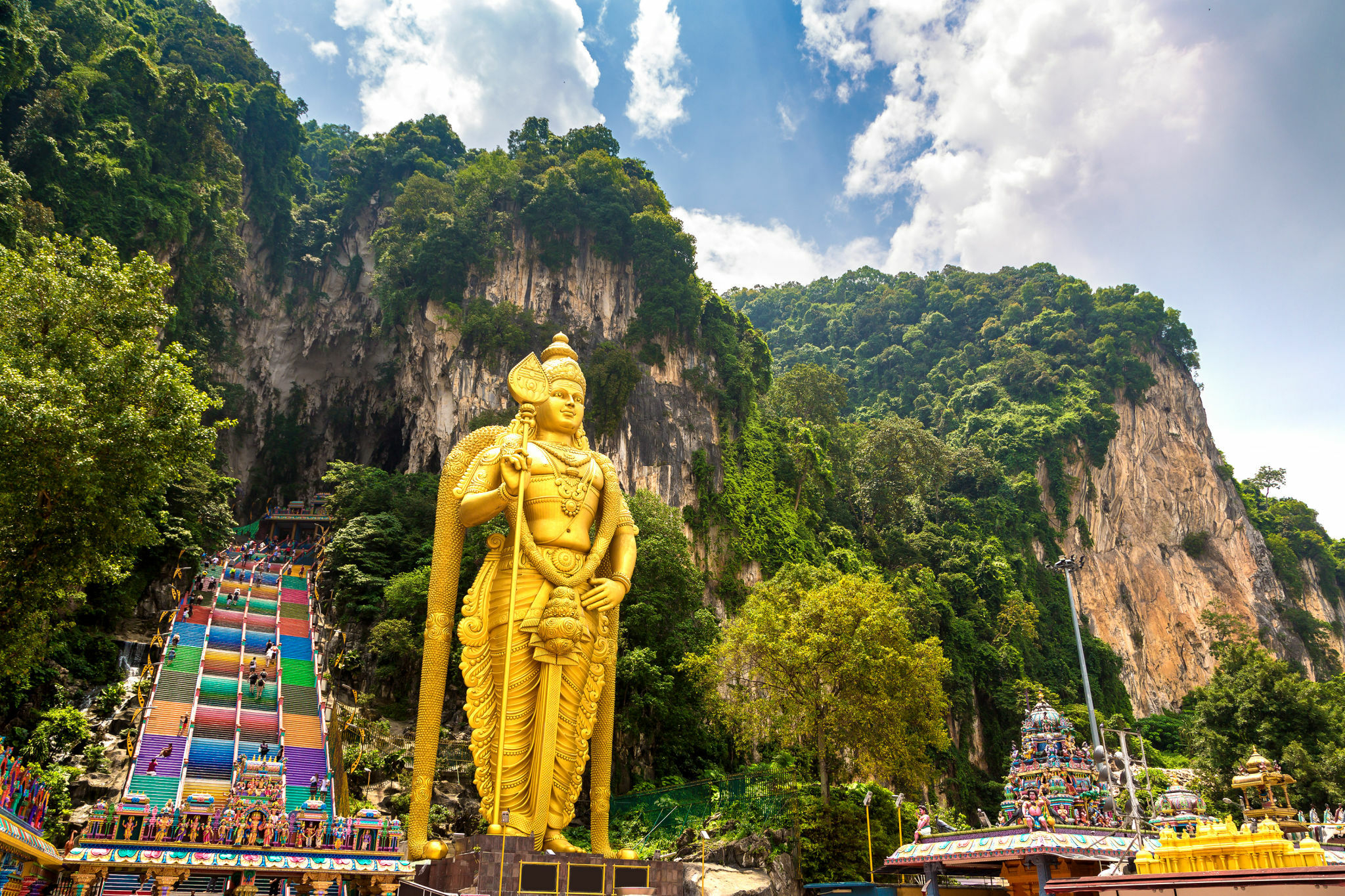Batu Caves: Keajaiban Wisata Religius Malaysia Batu Caves: Keajaiban Wisata Religius Malaysia
