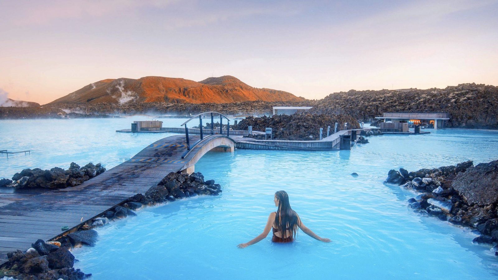 Blue Lagoon: Keindahan Surgawi Tersembunyi di Balik Alam Blue Lagoon: Keindahan Surgawi Tersembunyi di Balik Alam