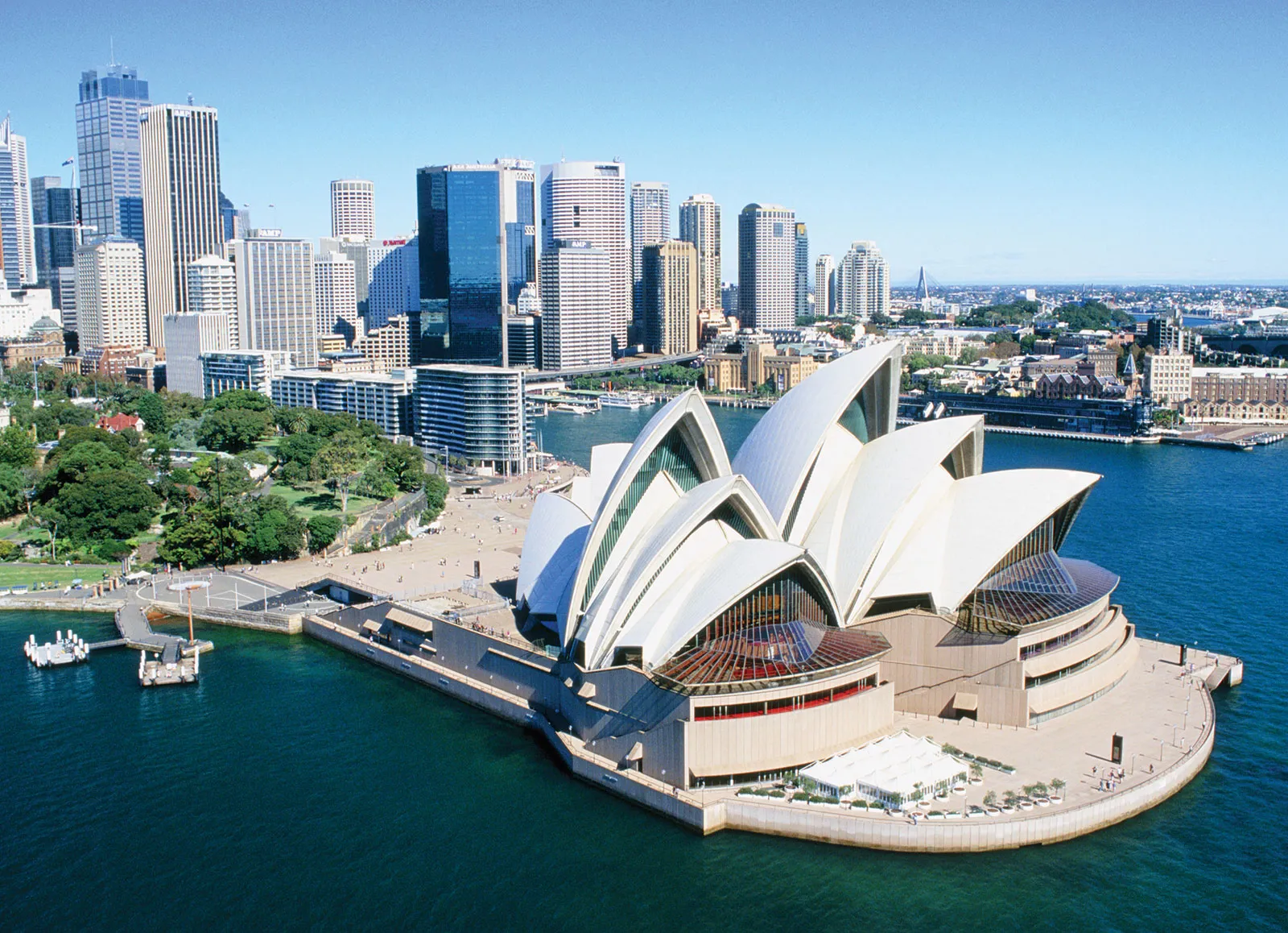 Sydney Opera House: Keajaiban Arsitektur yang Memikat Dunia Sydney Opera House: Keajaiban Arsitektur yang Memikat Dunia