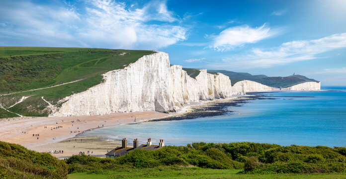 Keindahan White Cliffs yang Membuat Takjub: Pesona Alam Putih di Tepi Laut Keindahan White Cliffs yang Membuat Takjub: Pesona Alam Putih di Tepi Laut