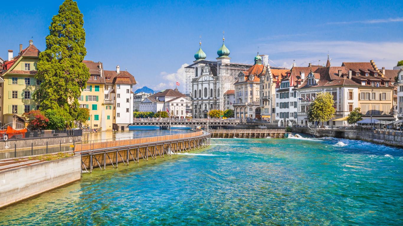 Lucerne: Keindahan Swiss yang Tak Terlupakan