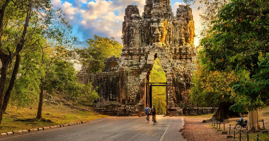 Angkor Thom, Keajaiban Arsitektur dan Sejarah Khmer