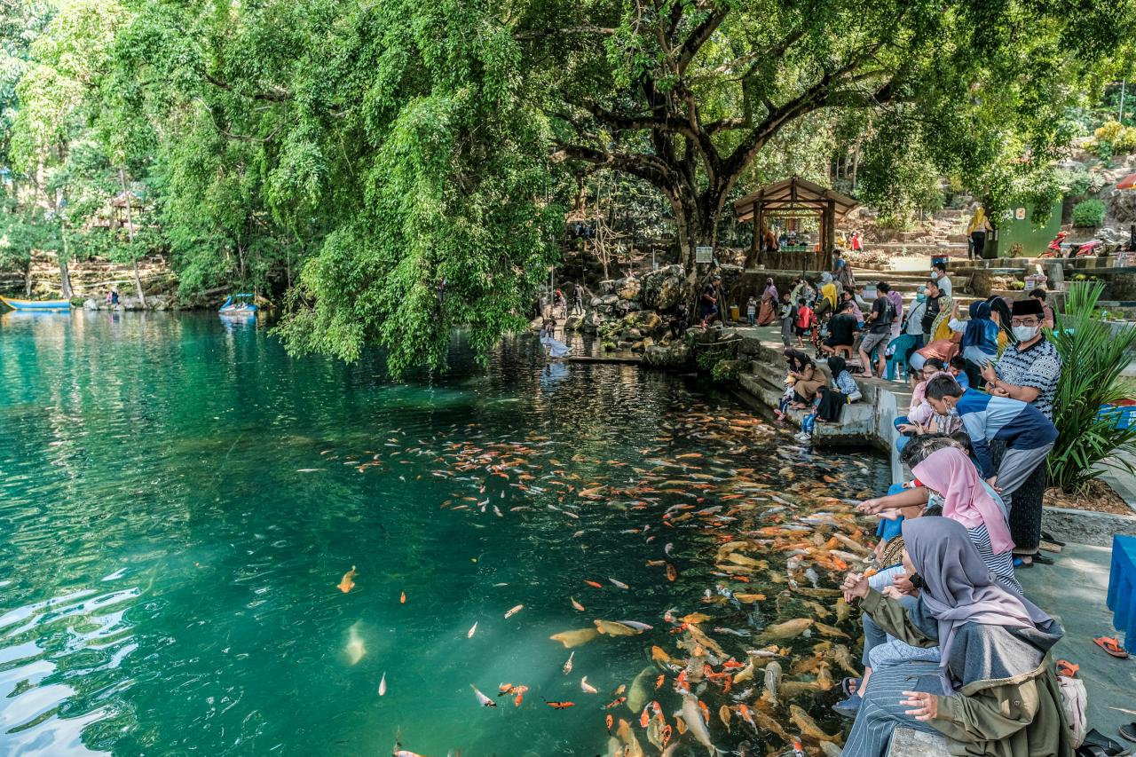 Telaga Biru Cicerem