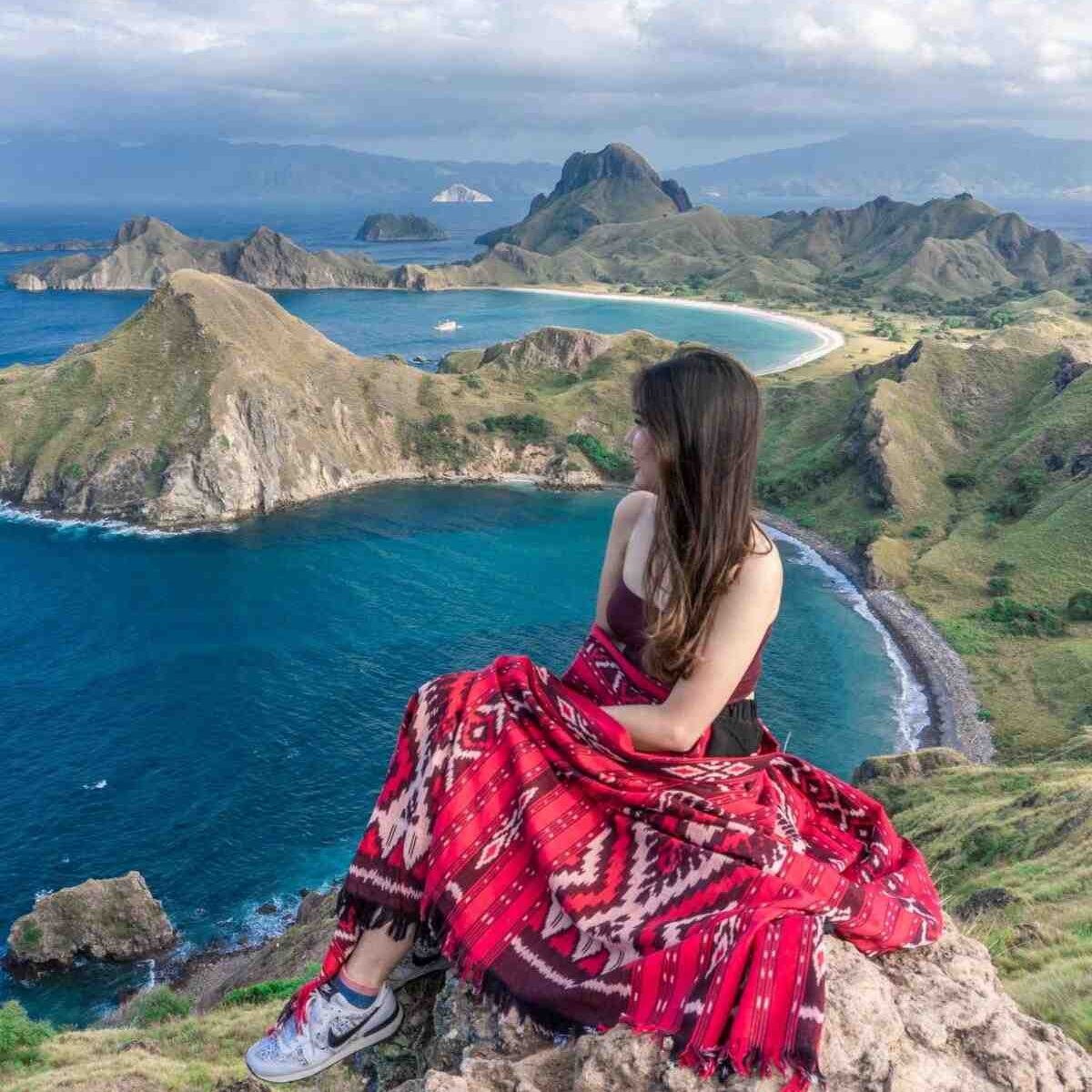 Labuan Bajo: Petualangan Seru & Tips Anti Zonk Lokal Labuan Bajo: Petualangan Seru & Tips Anti Zonk Lokal