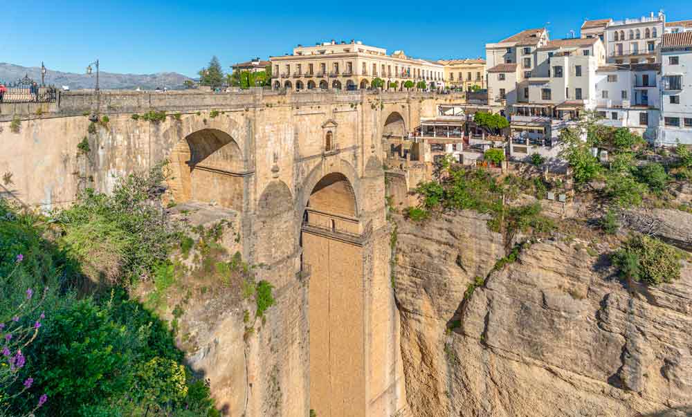 Menelusuri Keajaiban Arsitektur Puente Nuevo di Ronda, Spanyol Menelusuri Keajaiban Arsitektur Puente Nuevo di Ronda, Spanyol
