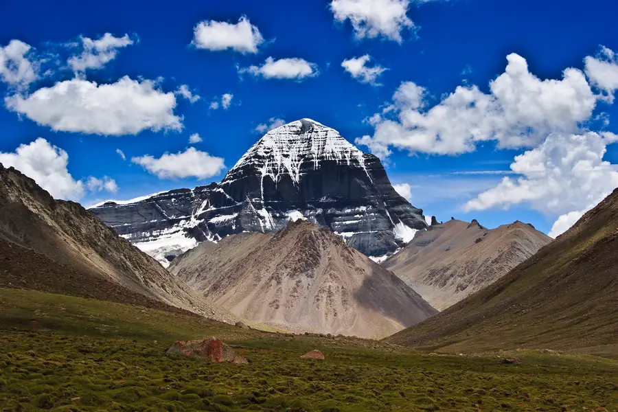 Gunung Kailash: Tempat Suci Penuh Misteri yang Menggoda