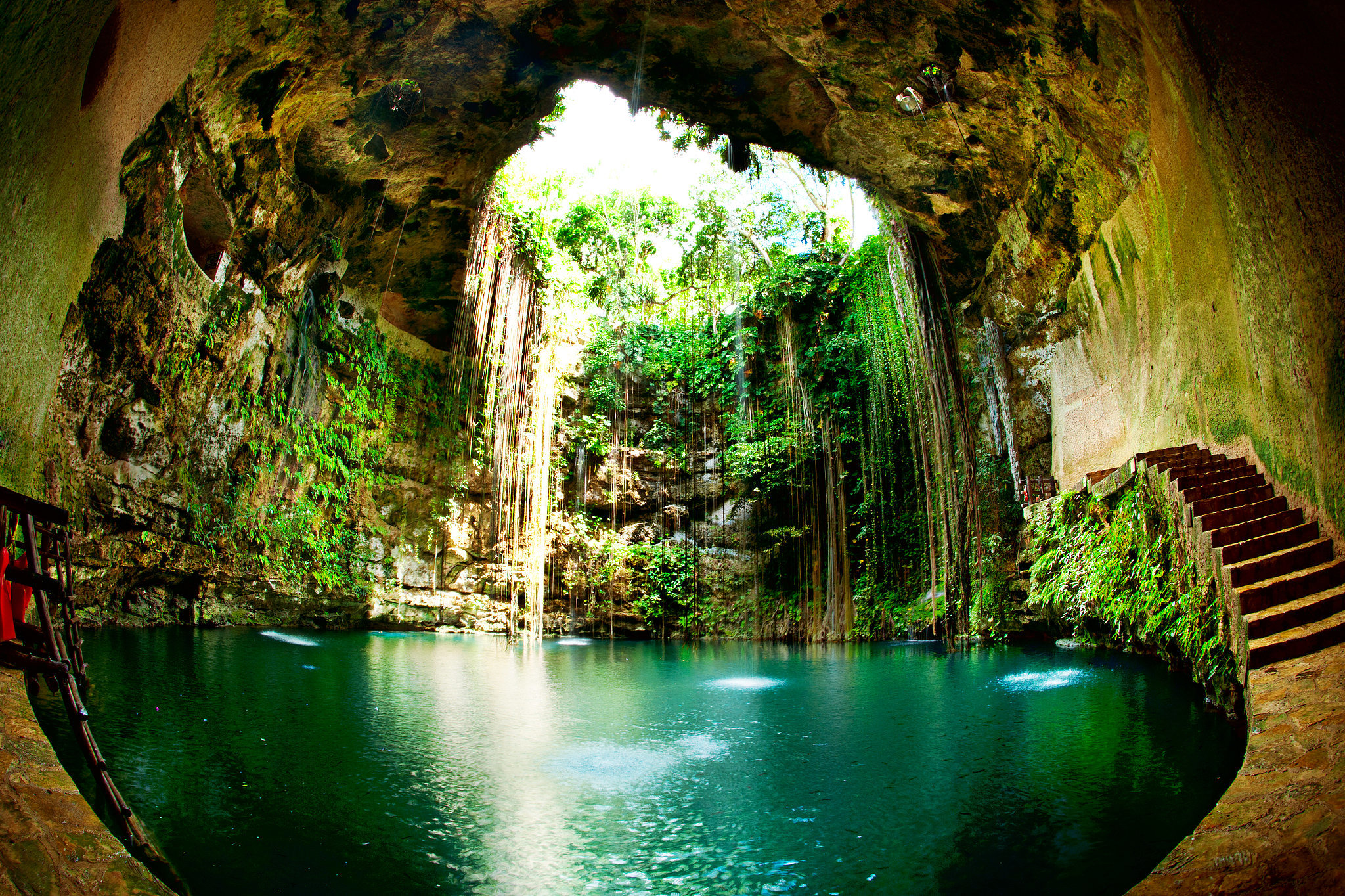 Tulum Cenotes: Keindahan Alam Tersembunyi di Tulum