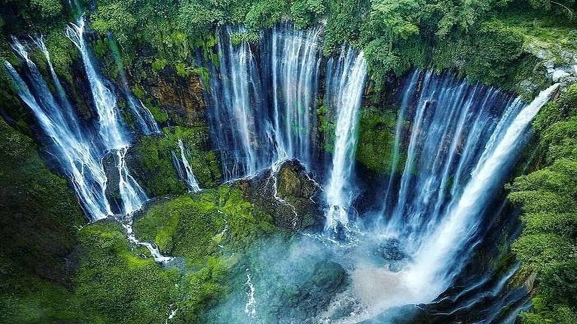 Air Terjun Tumpak Sewu