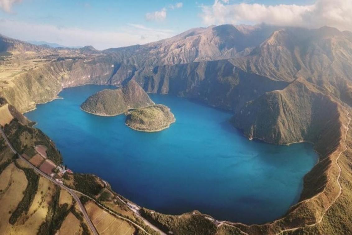 Cuicocha Crater: Petualangan Seru di Danau Kawah Eksotis Ecuador Cuicocha Crater: Petualangan Seru di Danau Kawah Eksotis Ecuador