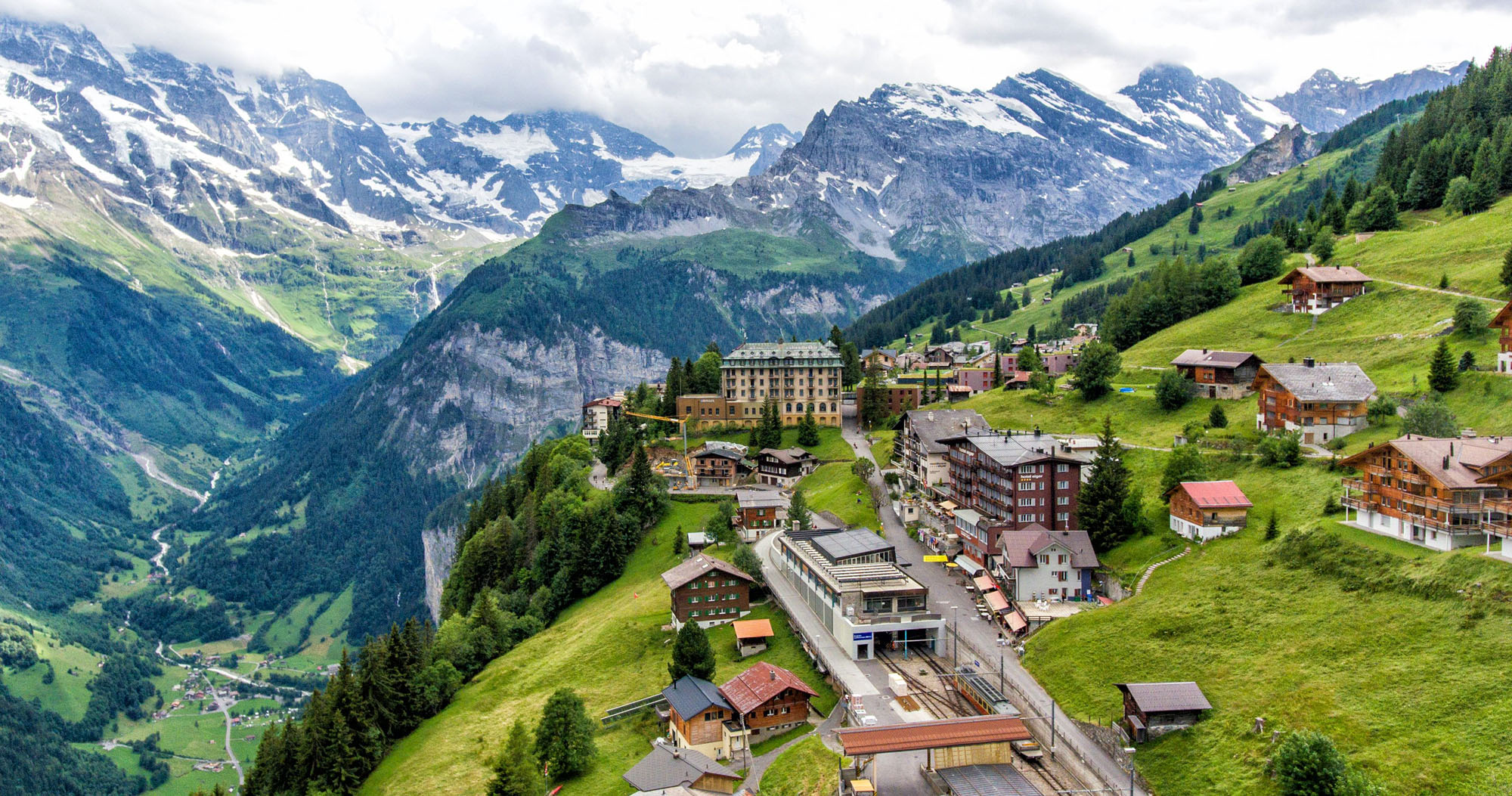Jungfrau Switzerland: Pesona Puncak Alpen Jadi Mimpi Wisatawan Jungfrau Switzerland: Pesona Puncak Alpen Jadi Mimpi Wisatawan