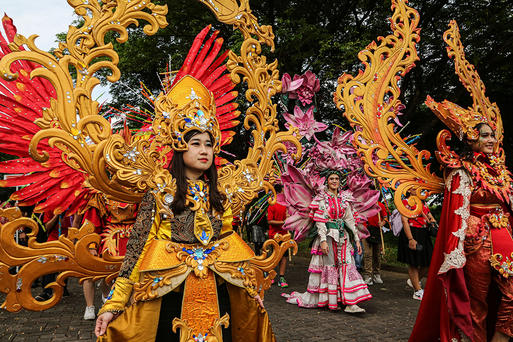 Parade Karnaval: Menyusuri Gemerlap Budaya Dunia dalam Satu Iring-Iringan Parade Karnaval: Menyusuri Gemerlap Budaya Dunia dalam Satu Iring-Iringan