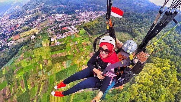 Paralayang Batu