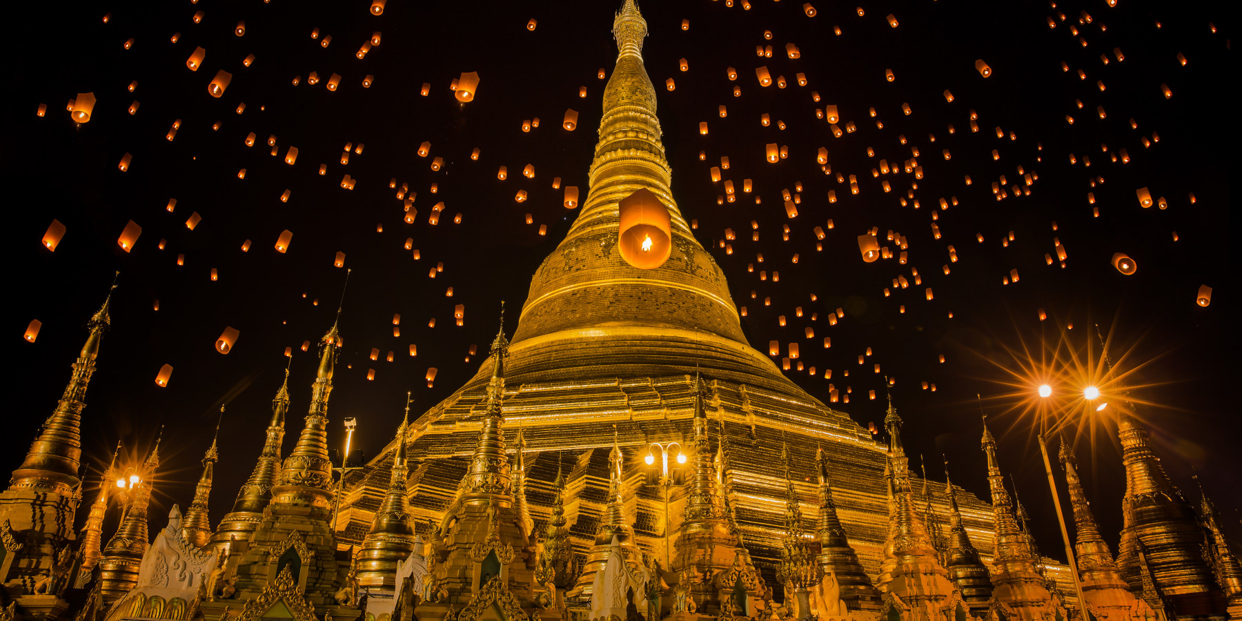 Shwedagon Pagoda: Keagungan Emas yang Menyentuh Langit Yangon Shwedagon Pagoda: Keagungan Emas yang Menyentuh Langit Yangon