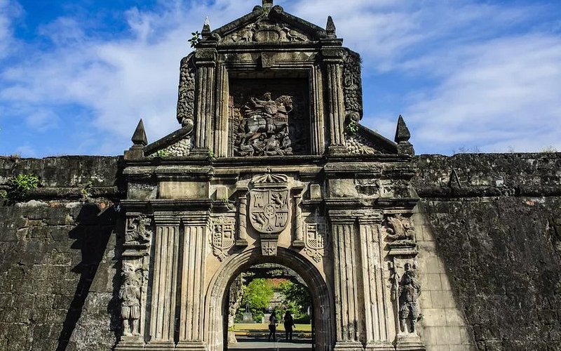 Fort Santiago: Jejak Sejarah yang Menyatu dengan Keindahan Manila Fort Santiago: Jejak Sejarah yang Menyatu dengan Keindahan Manila