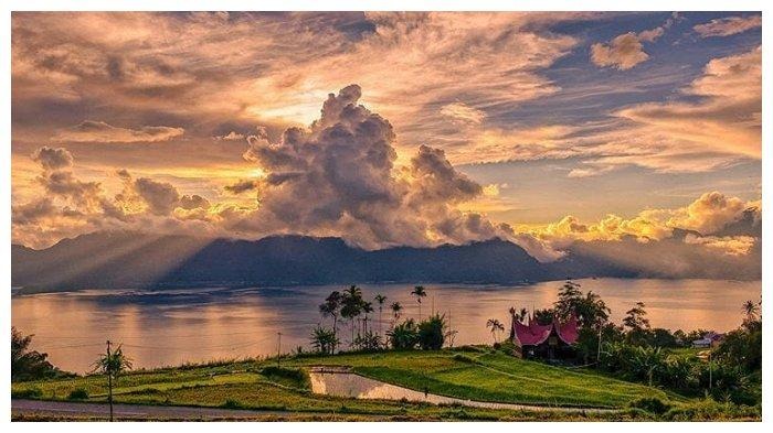 Danau Maninjau: Pesona Alam dan Budaya yang Memikat Hati Danau Maninjau: Pesona Alam dan Budaya yang Memikat Hati
