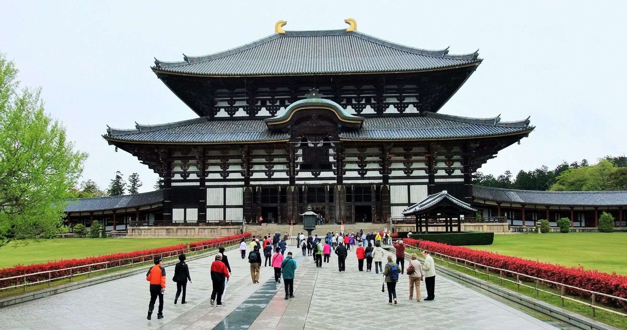 Todaiji: Kuil Kolosal Warisan Budaya di Jantung Nara Todaiji: Kuil Kolosal Warisan Budaya di Jantung Nara