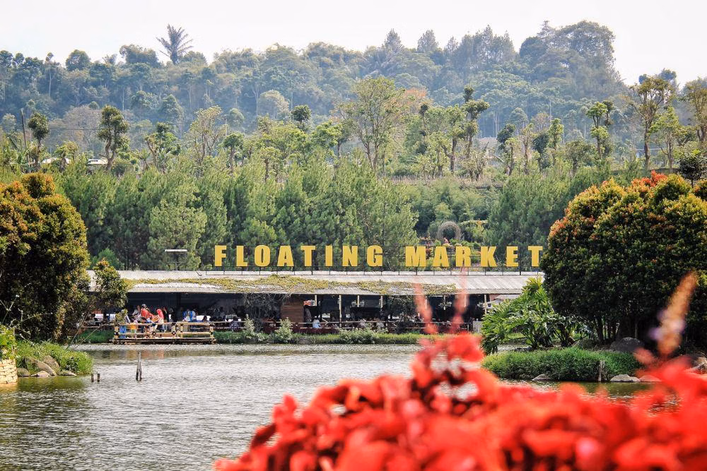 Floating Market Lembang: Pesona Wisata Air yang Tak Pernah Redup
