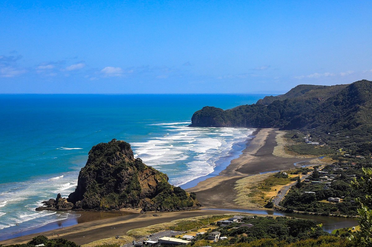 Pantai Piha