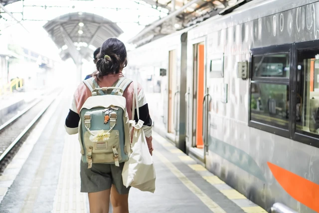 Strategi Traveling Hemat yang Realistis: Panduan Lengkap untuk Menjelajah Tanpa Menguras Dompet