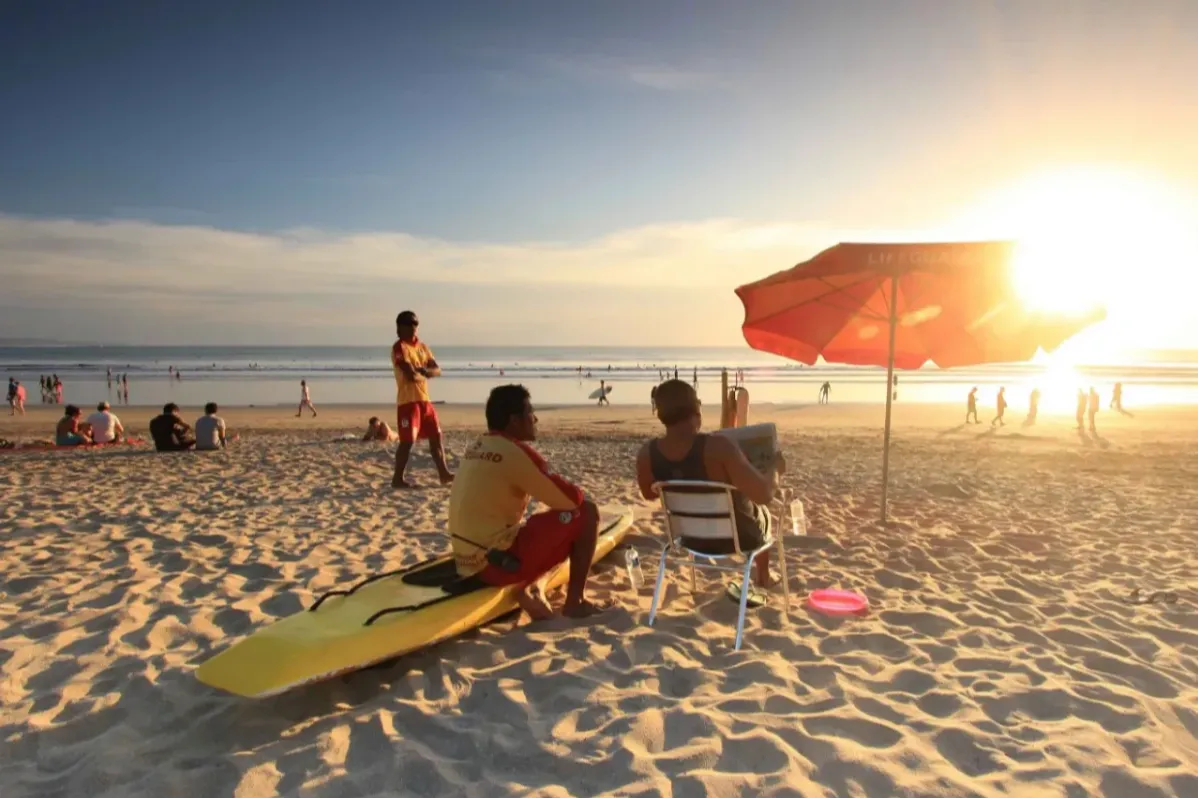 Pantai Kuta: Kisah Pantai Legendaris Bali yang Tak Pernah Padam Pesonanya