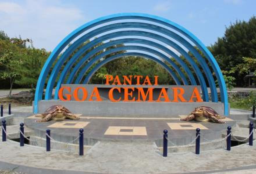 Pantai Goa Cemara: Pesona Alam dan Liburan Santai di Pinggir Laut