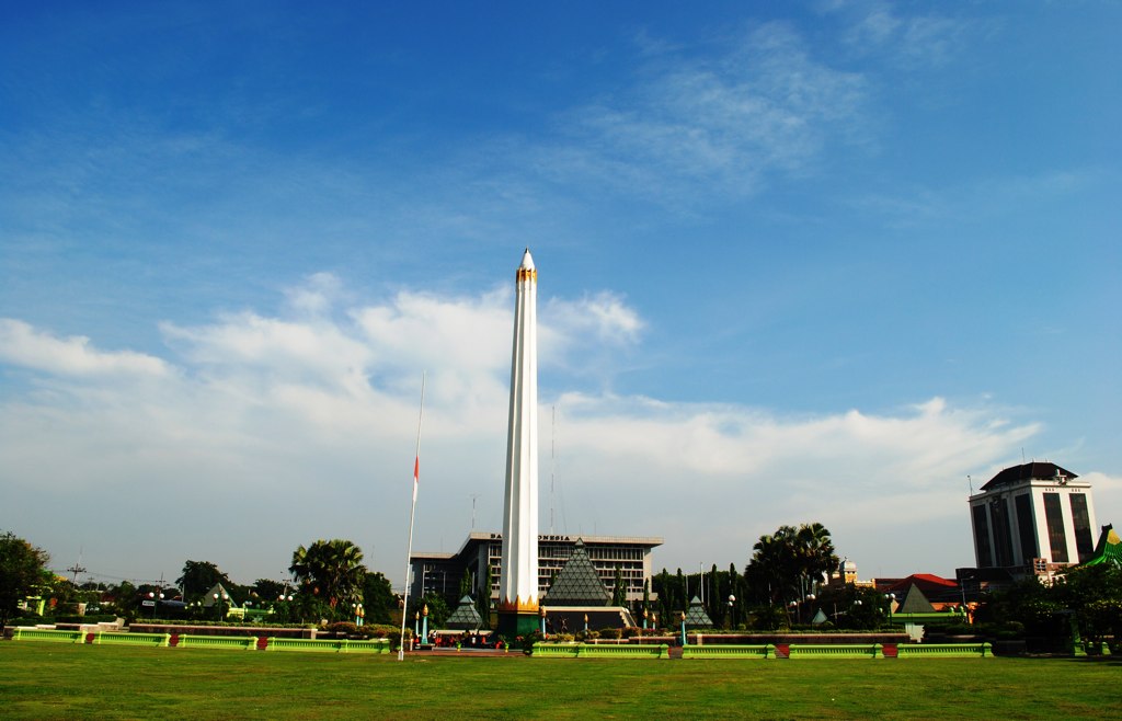 Tugu Pahlawan: Ikon Sejarah dan Wisata Edukatif di Surabaya