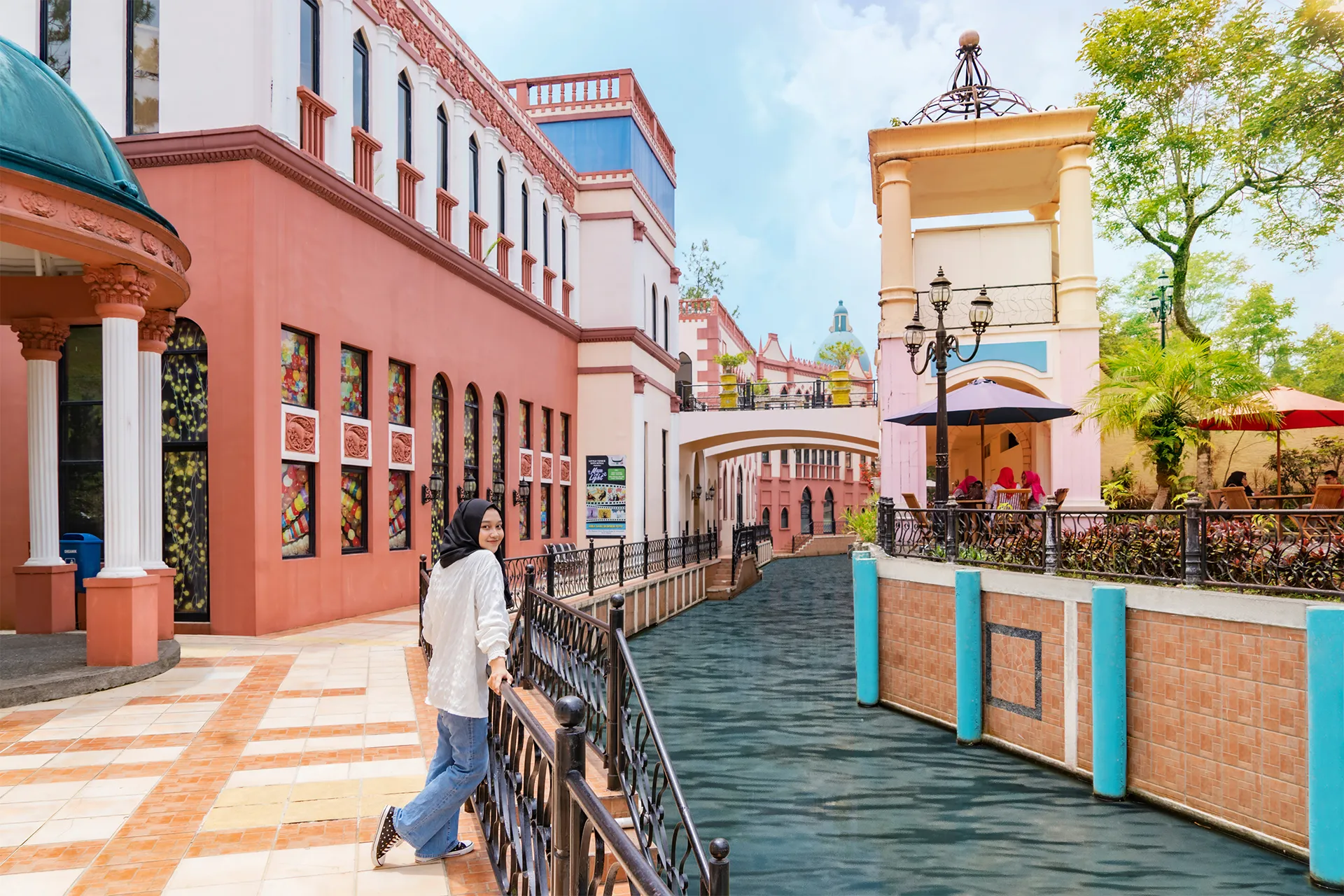 Little Venice Kota Bunga Wisata Ala Venesia di Puncak Little Venice Kota Bunga Wisata Ala Venesia di Puncak