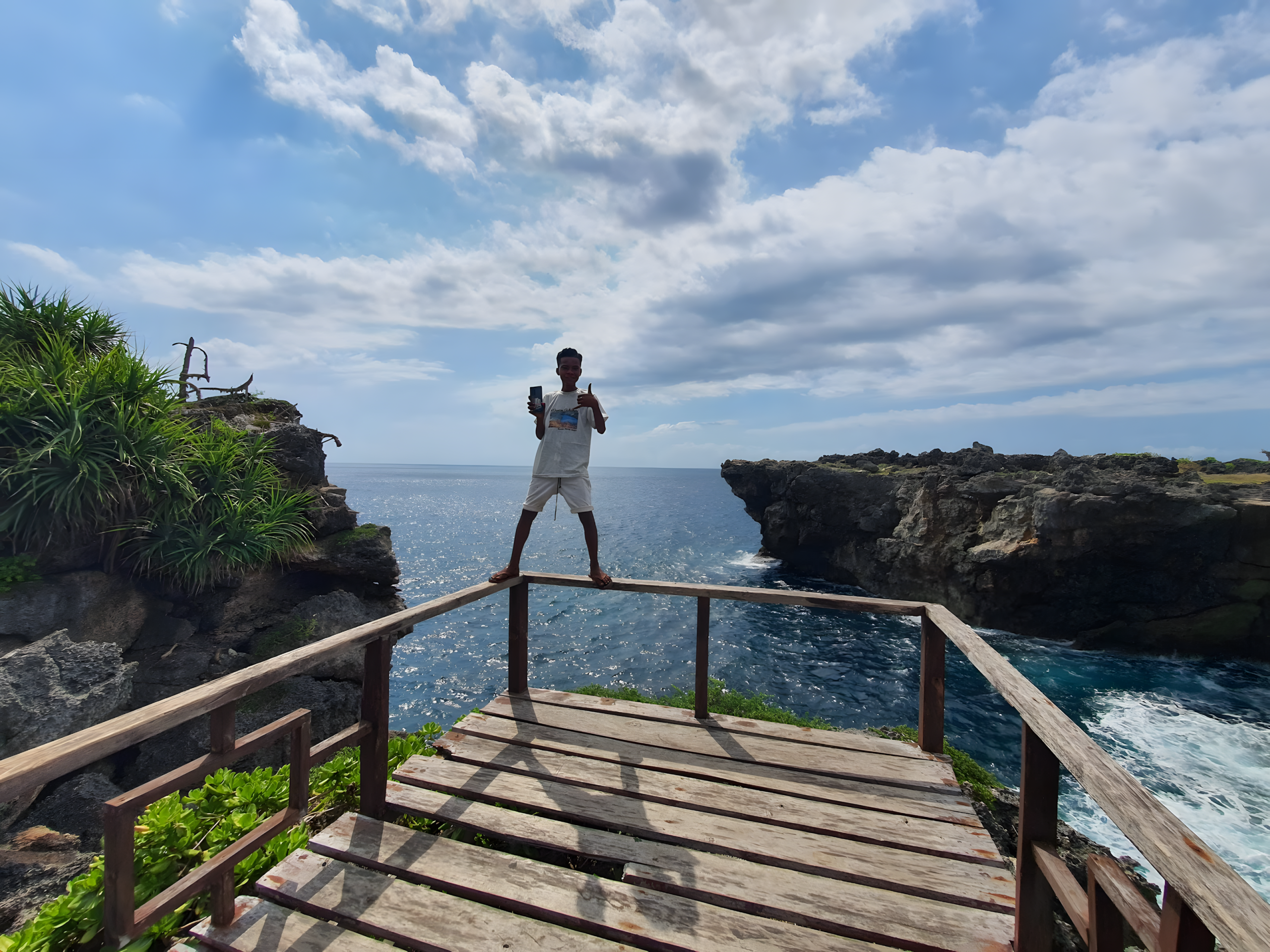 Waikuri Lagoon Surga Tersembunyi di Pulau Sumba