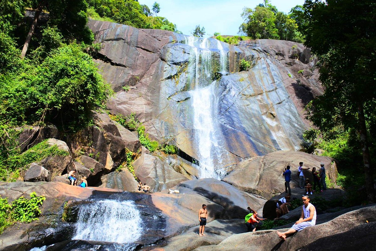 Seven Wells Waterfall Langkawi yang Wajib Dikunjungi