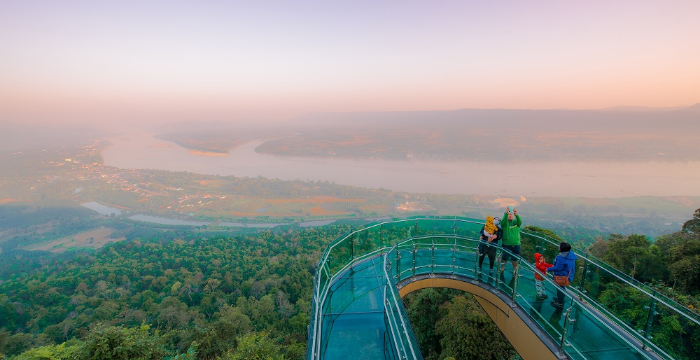 Nong Khai: Pesona Wisata Tepi Sungai yang Menenangkan dan Sarat Budaya