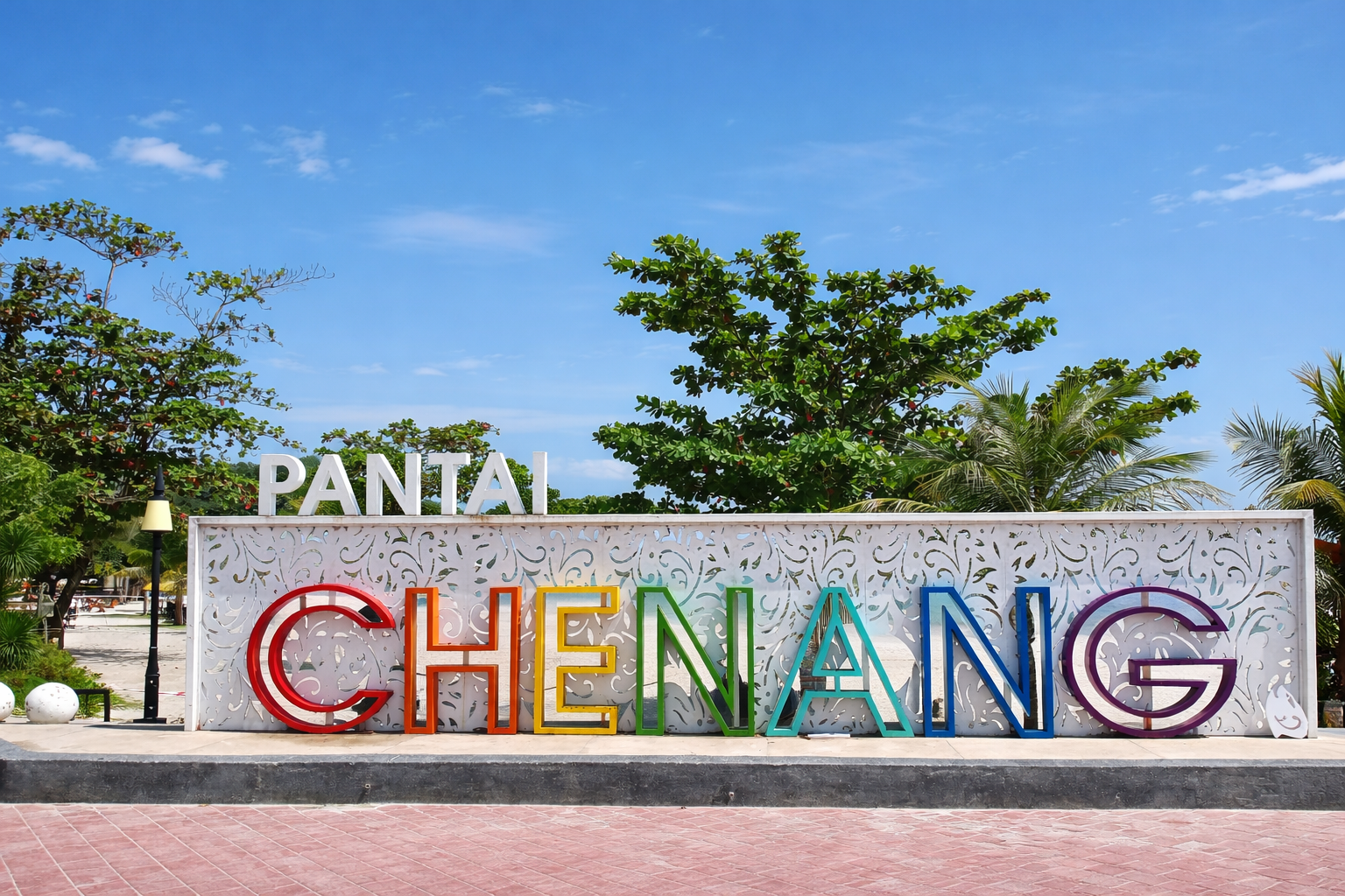 Pantai Cenang: Surga Pantai Terpopuler di Langkawi