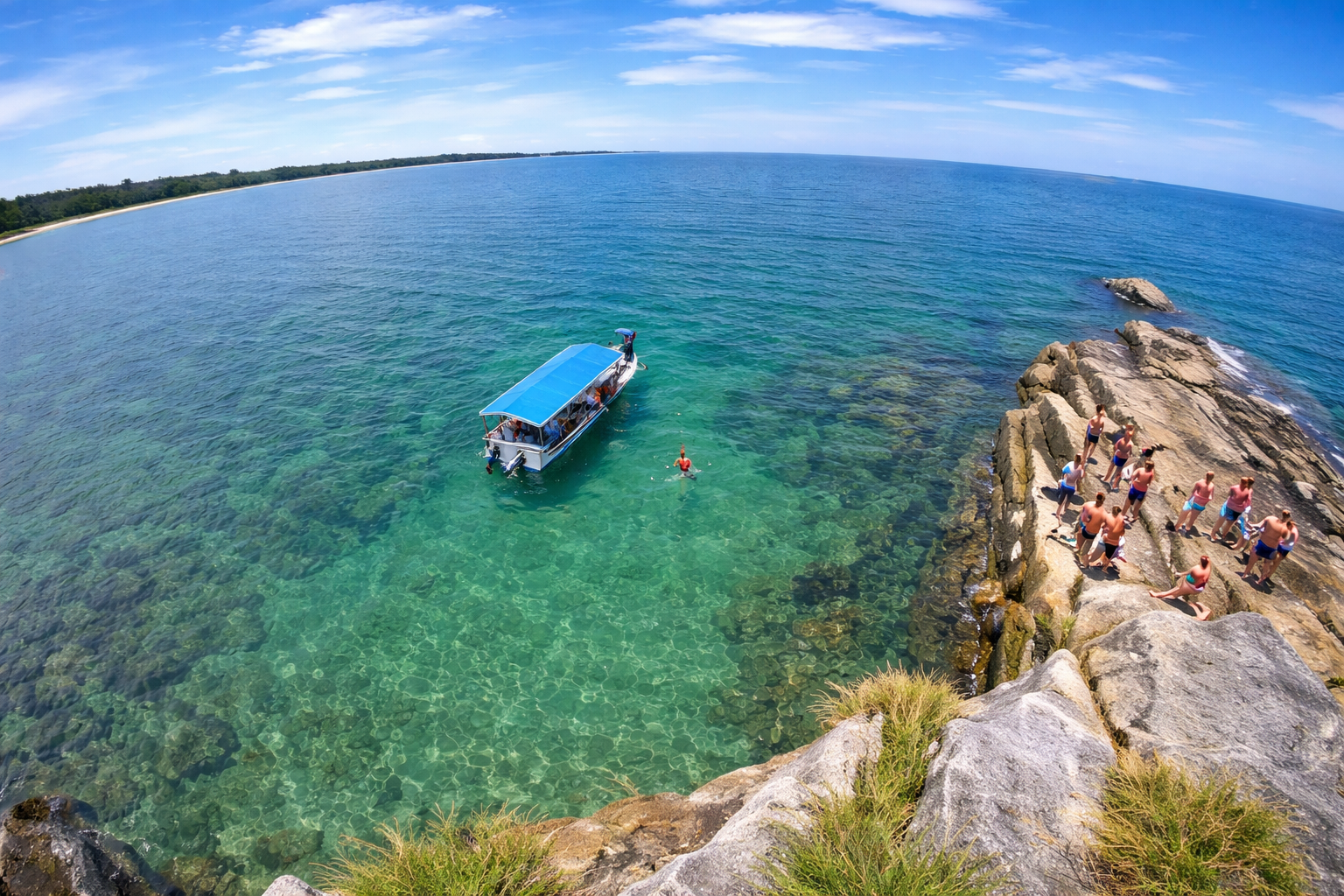 Layang Layang Island: Surga Diving Terpencil di Laut China Selatan