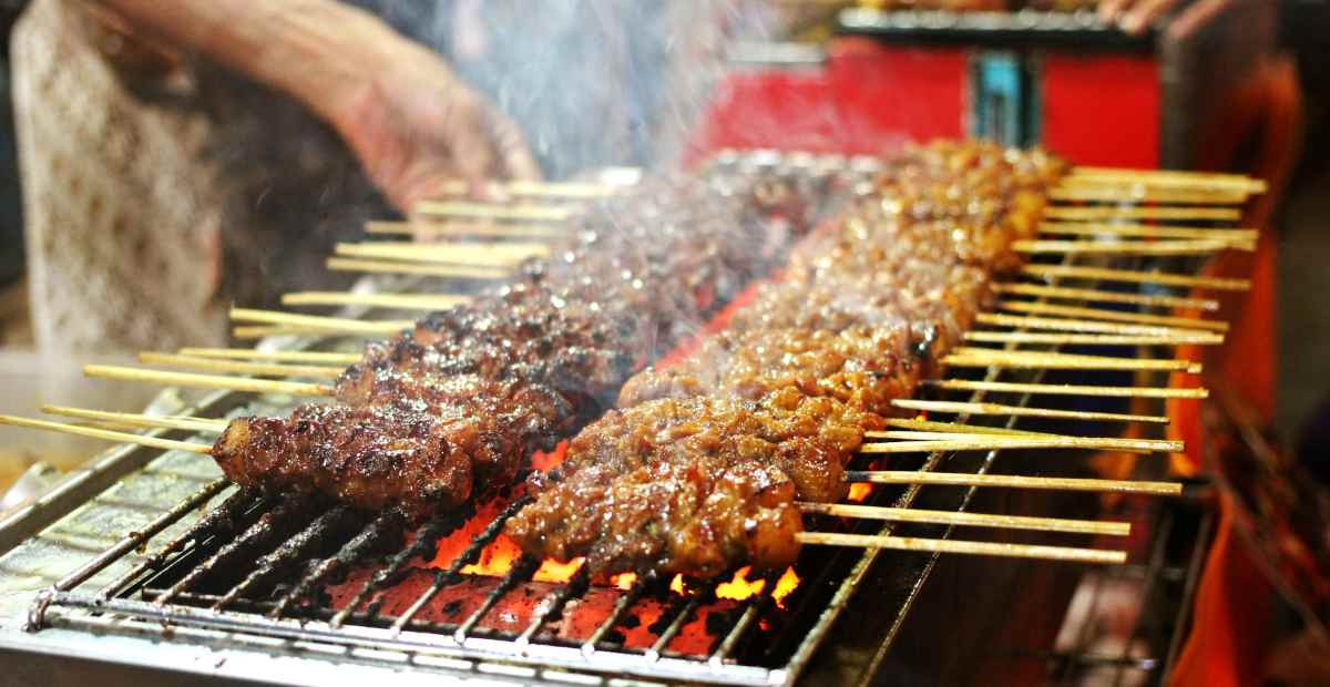 Mencari Kuliner Lokal Murah Saat Traveling