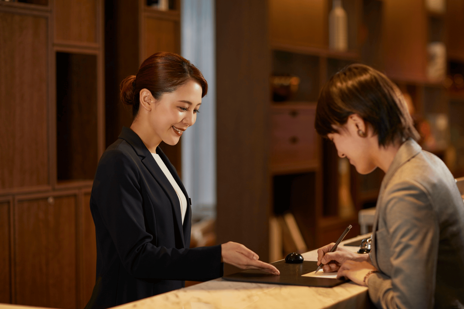 Strategi Booking Dadakan untuk Liburan Tetap Hemat