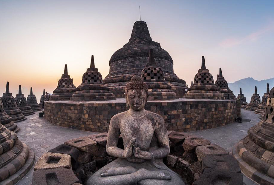 Menjelajahi Cagar Budaya Nasional yang Bersejarah