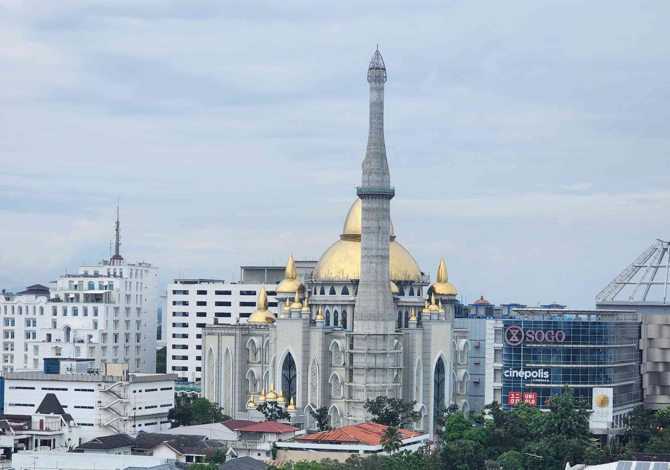 Menjelajahi Masjid Agung Kota yang Ikonik