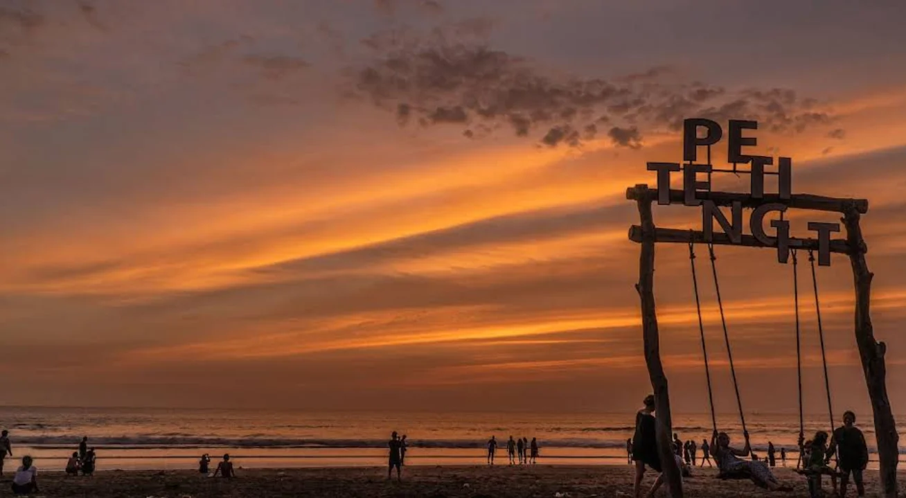 Pantai Petitenget: Pesona Eksotis Bali yang Sarat Cerita