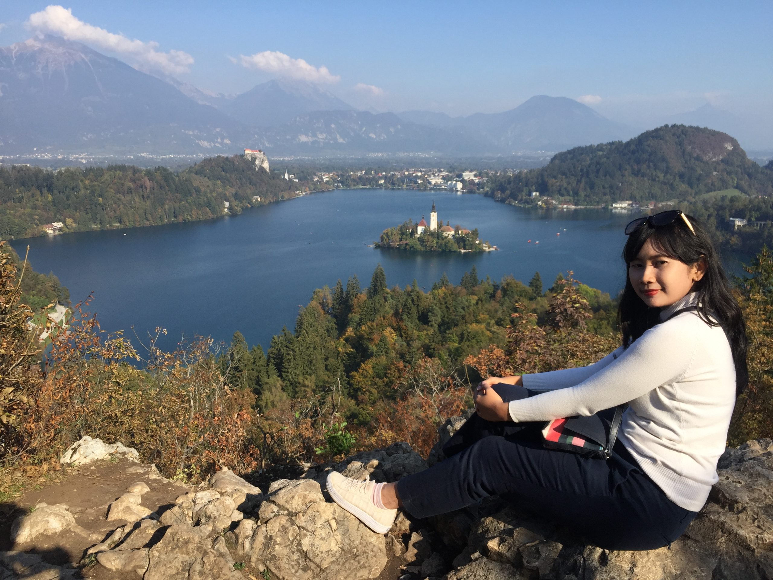 Danau Bled: Pemandangan yang Terlalu Indah untuk Dipercaya Nyata