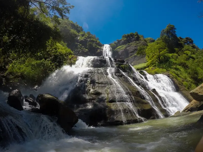 Curug Cikanteh: Pesona Air Terjun Tersembunyi di Sukabumi yang Wajib Dijelajahi