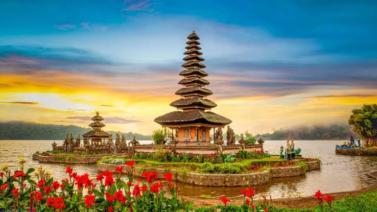 Objek Wisata Terkenal yang Selalu Jadi Favorit