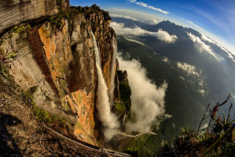 Air Terjun Angel, Keajaiban Alam yang Memukau Dunia Air Terjun Angel, Keajaiban Alam yang Memukau Dunia