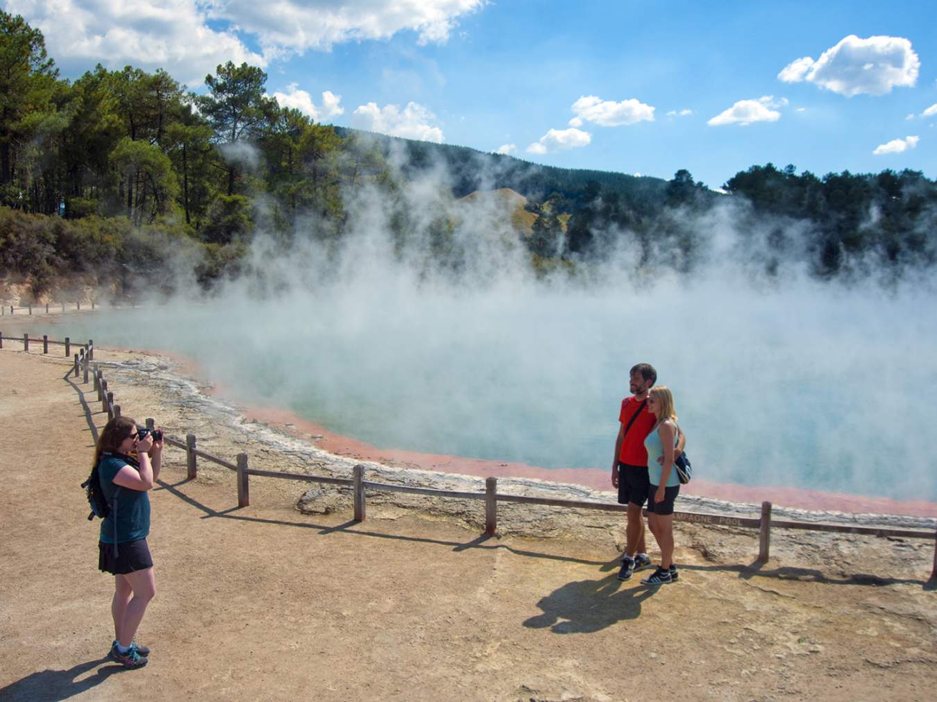 Wai-O-Tapu Thermal Wonderland: Panduan Wisata Surga Panas Bumi Warna-Warni Wai-O-Tapu Thermal Wonderland: Panduan Wisata Surga Panas Bumi Warna-Warni