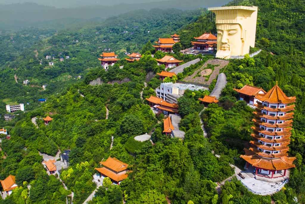 Fengdu Ghost City: Menjelajahi Kota Arwah Legendaris di Tiongkok