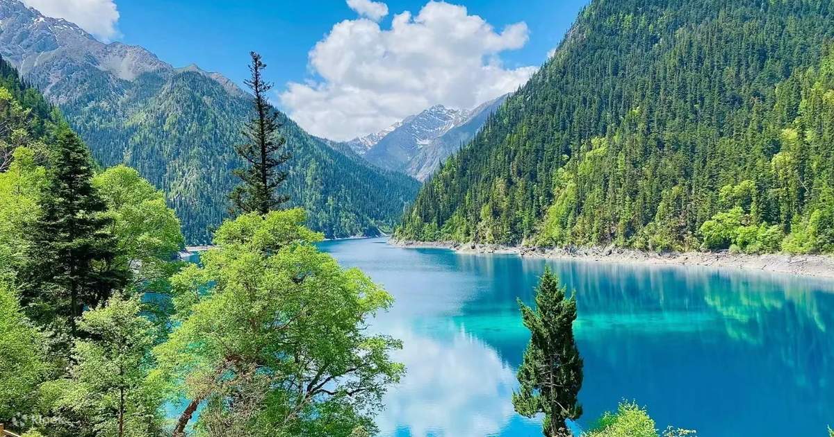 Lembah Jiuzhai, Surga Danau Berwarna di Pegunungan Sichuan Lembah Jiuzhai, Surga Danau Berwarna di Pegunungan Sichuan