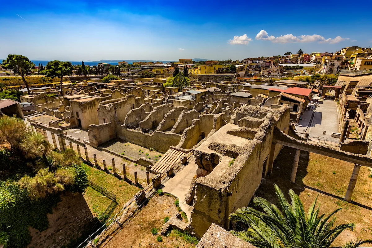 Archaeological Park of Herculaneum: Warisan Romawi Kuno yang Membuka Jendela Menuju Masa Lalu